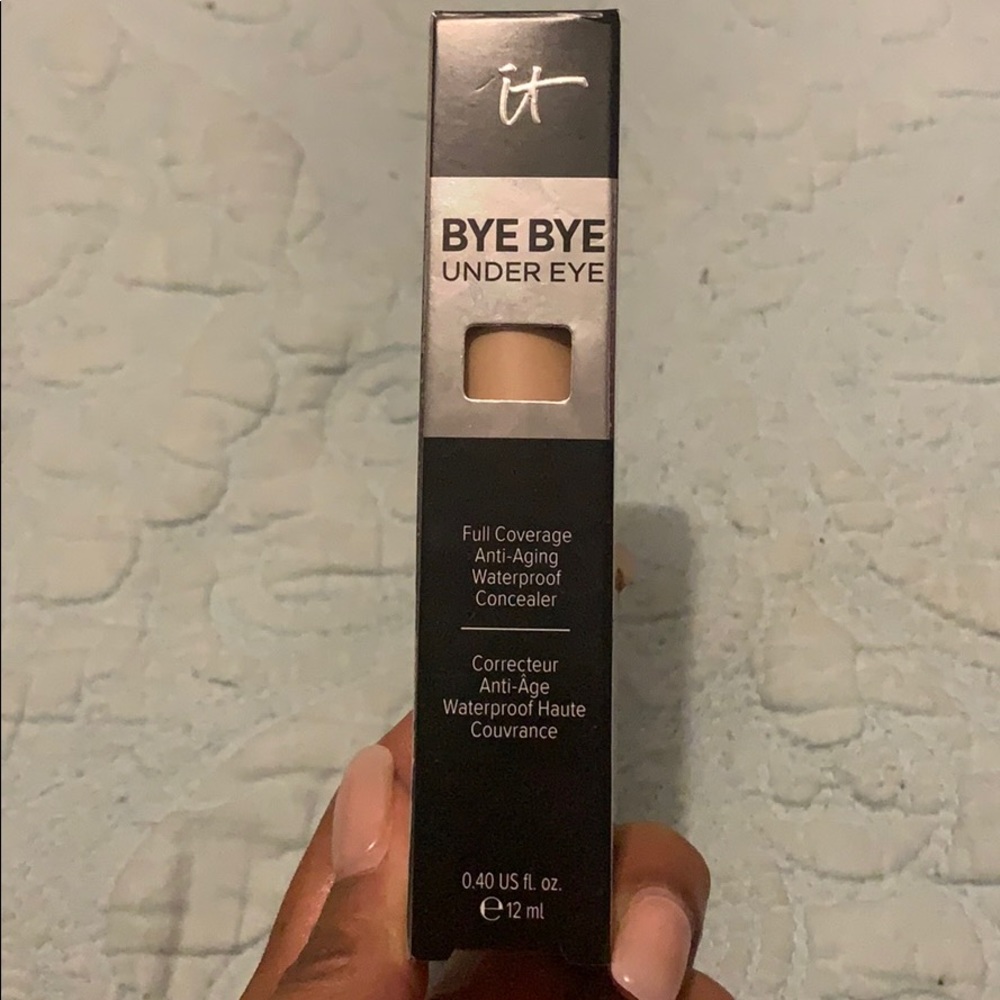It Cosmetics Bye Bye Under Eye Concealer